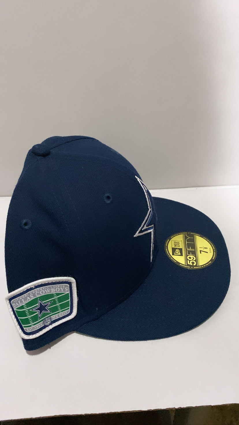 Dallas Cowboys NFL New Era 59Fifty Teams Field Patch Fitted Hat