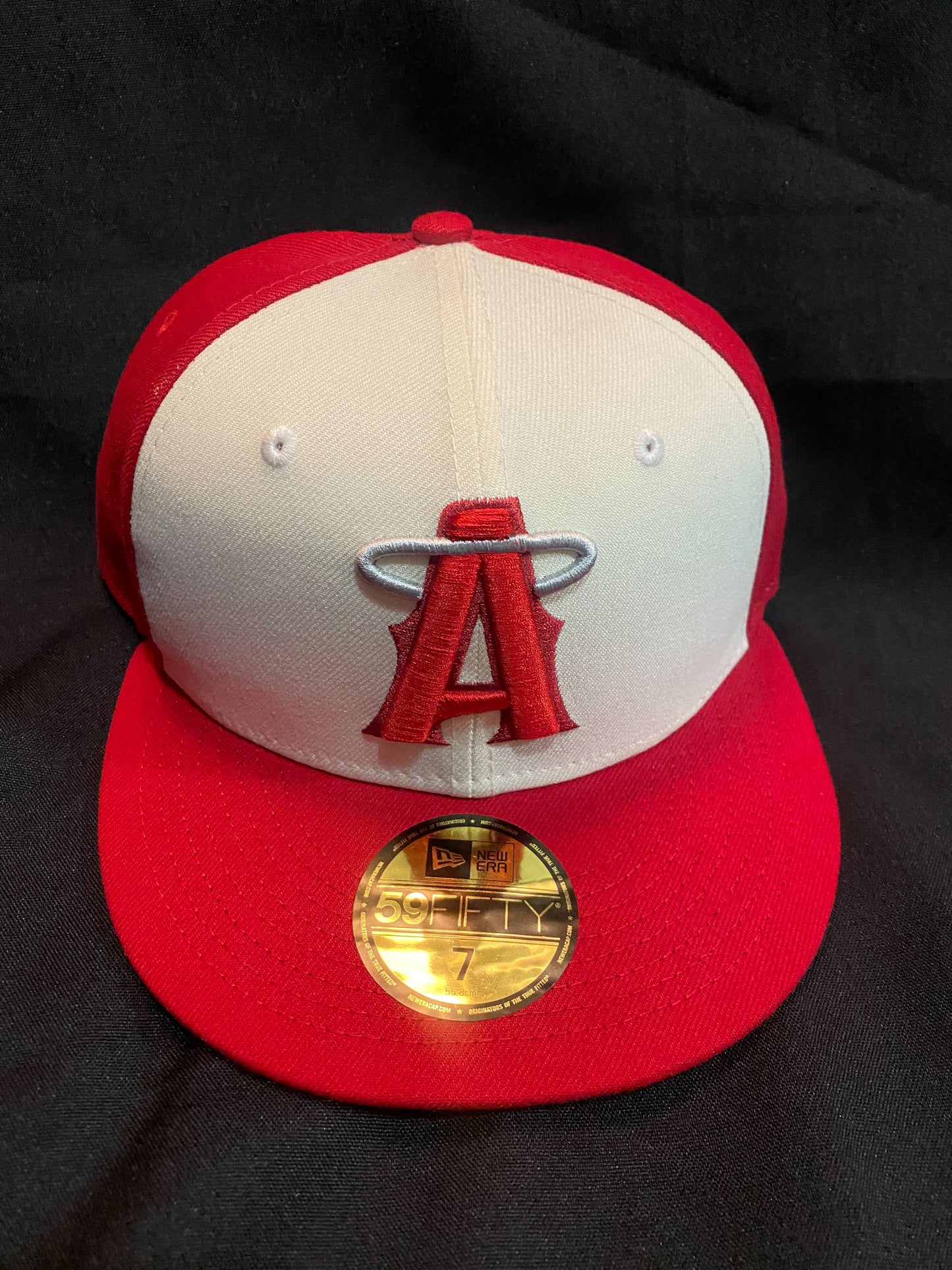 Anaheim Angels MLB 59Fifty New Era 2022 MOB City Connect Rouge Fitted Hat