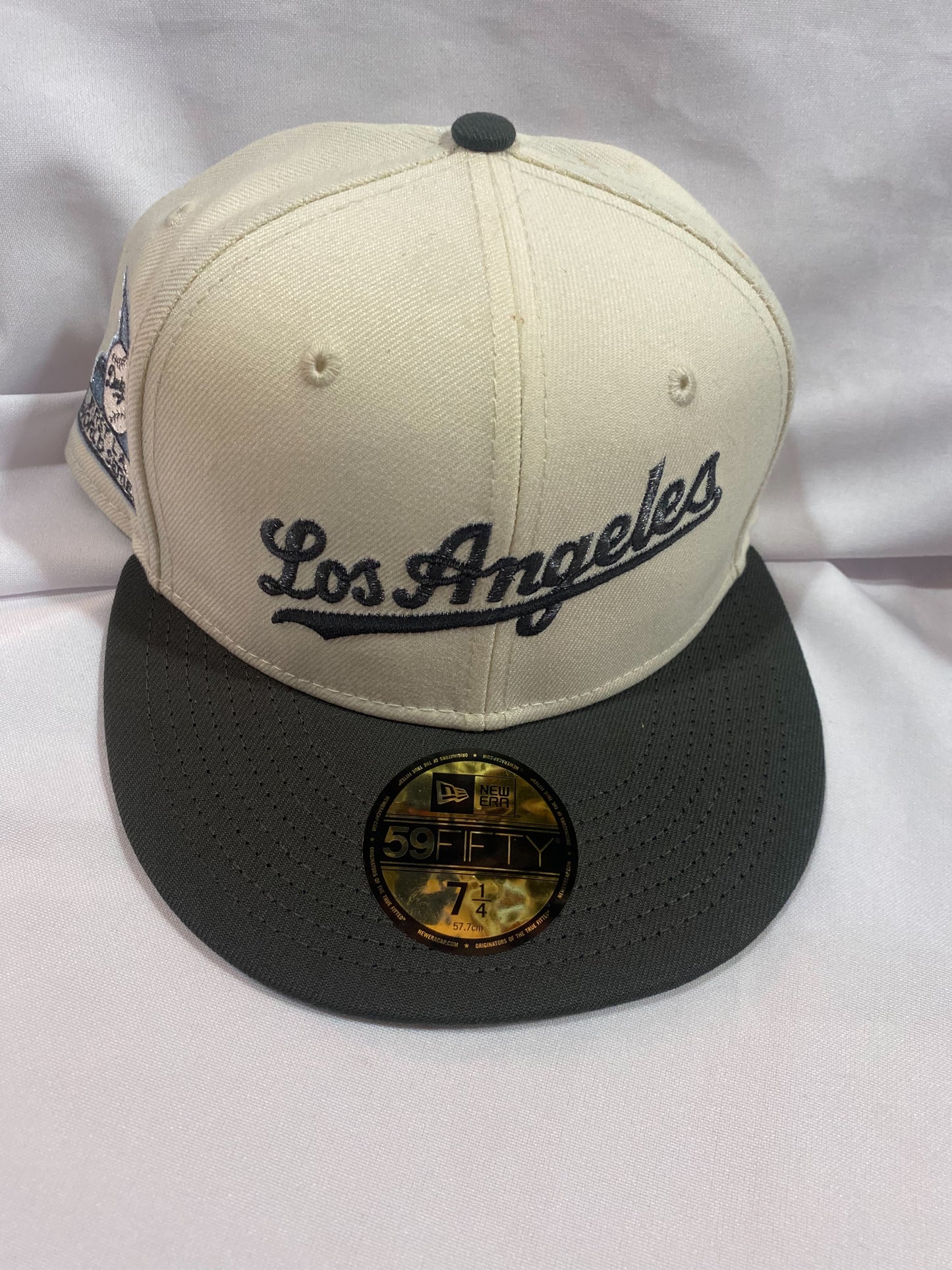 Los Angeles Dodgers MLB 59Fifty New Era “First LA World Series” Patch Fitted Hat