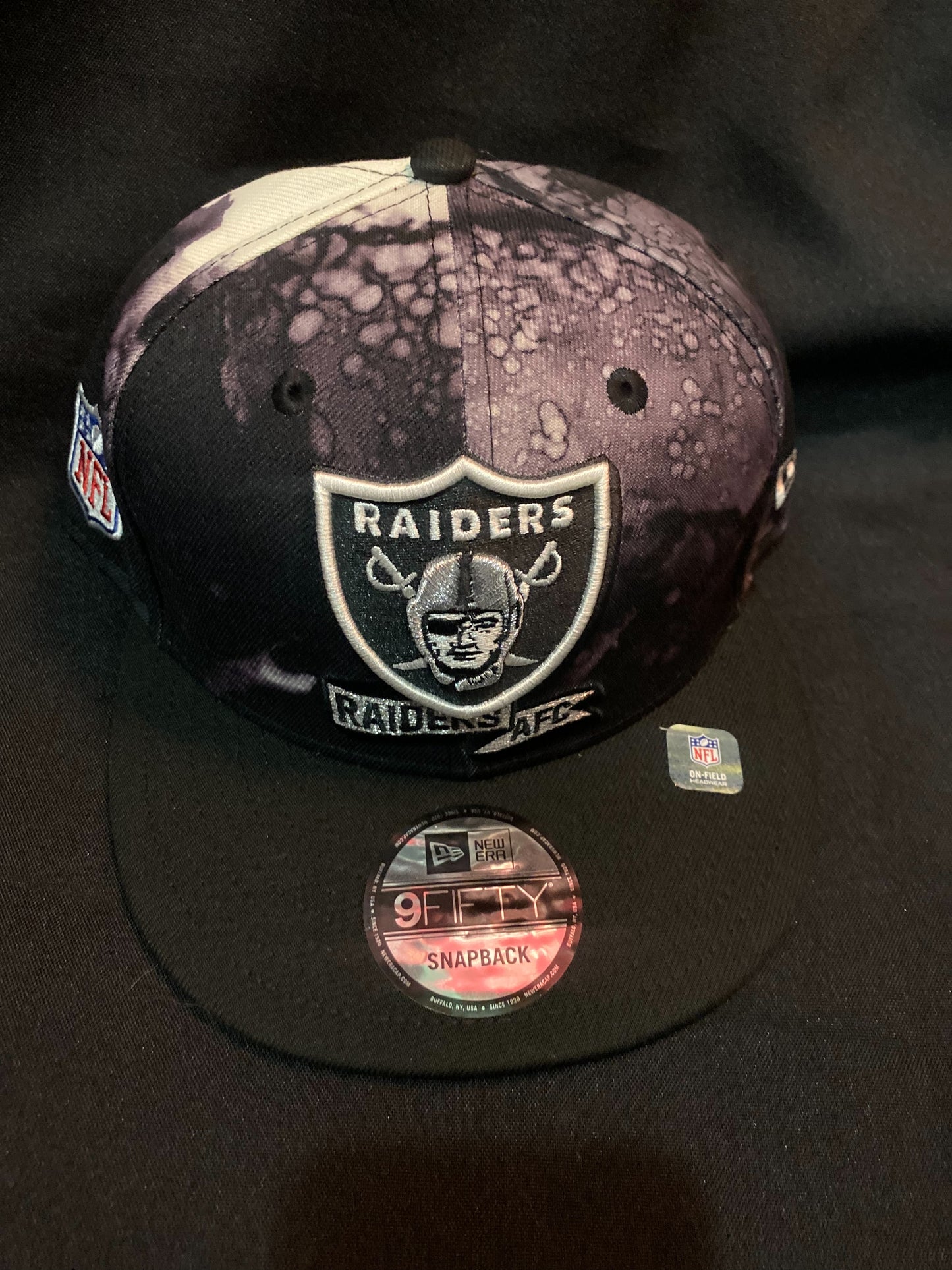 Las Vegas Raiders NFL Sideline Noir Watercolor Snapback