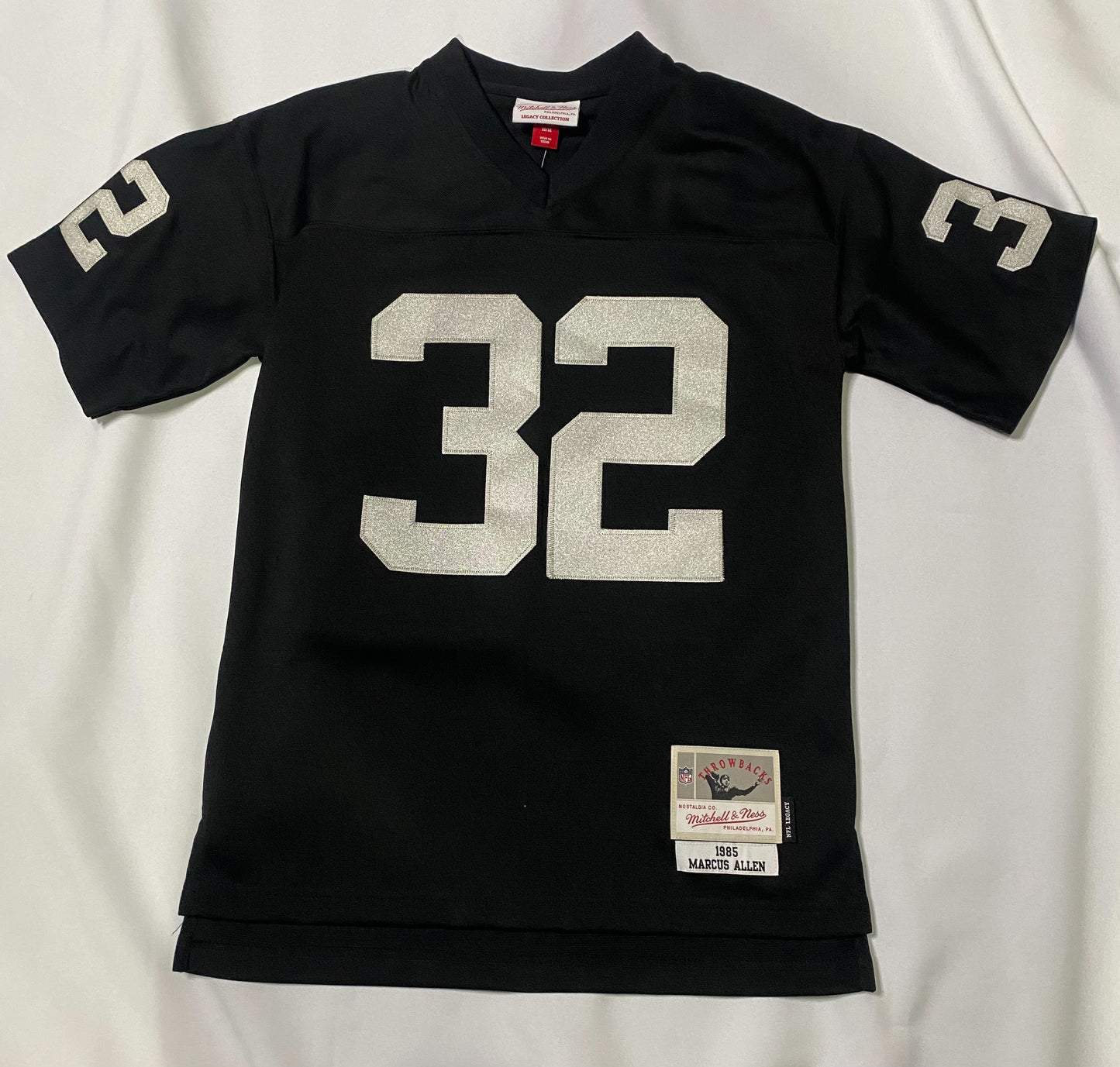 Las Vegas RAIDERS #32 Marcus Allen Mitchell & Ness Youth 1985 Legacy Collection Jersey