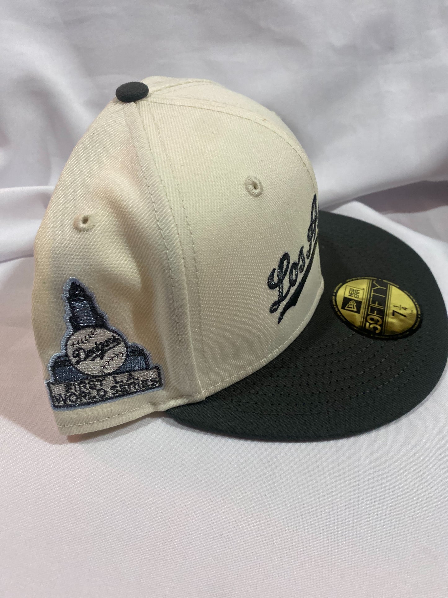 Los Angeles Dodgers MLB 59Fifty New Era “First LA World Series” Patch Fitted Hat