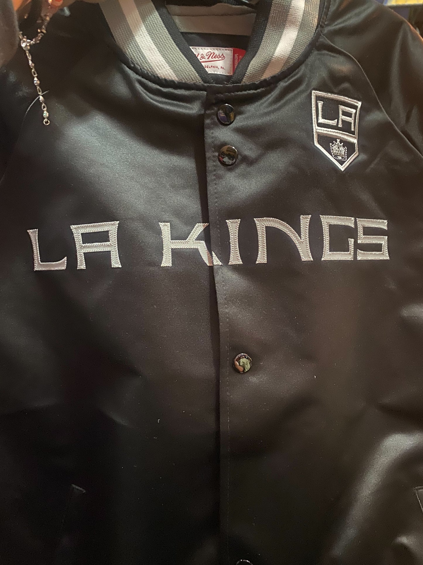 Los Angeles Kings NHL Mitchell & Ness Lightweight Satin Jacket