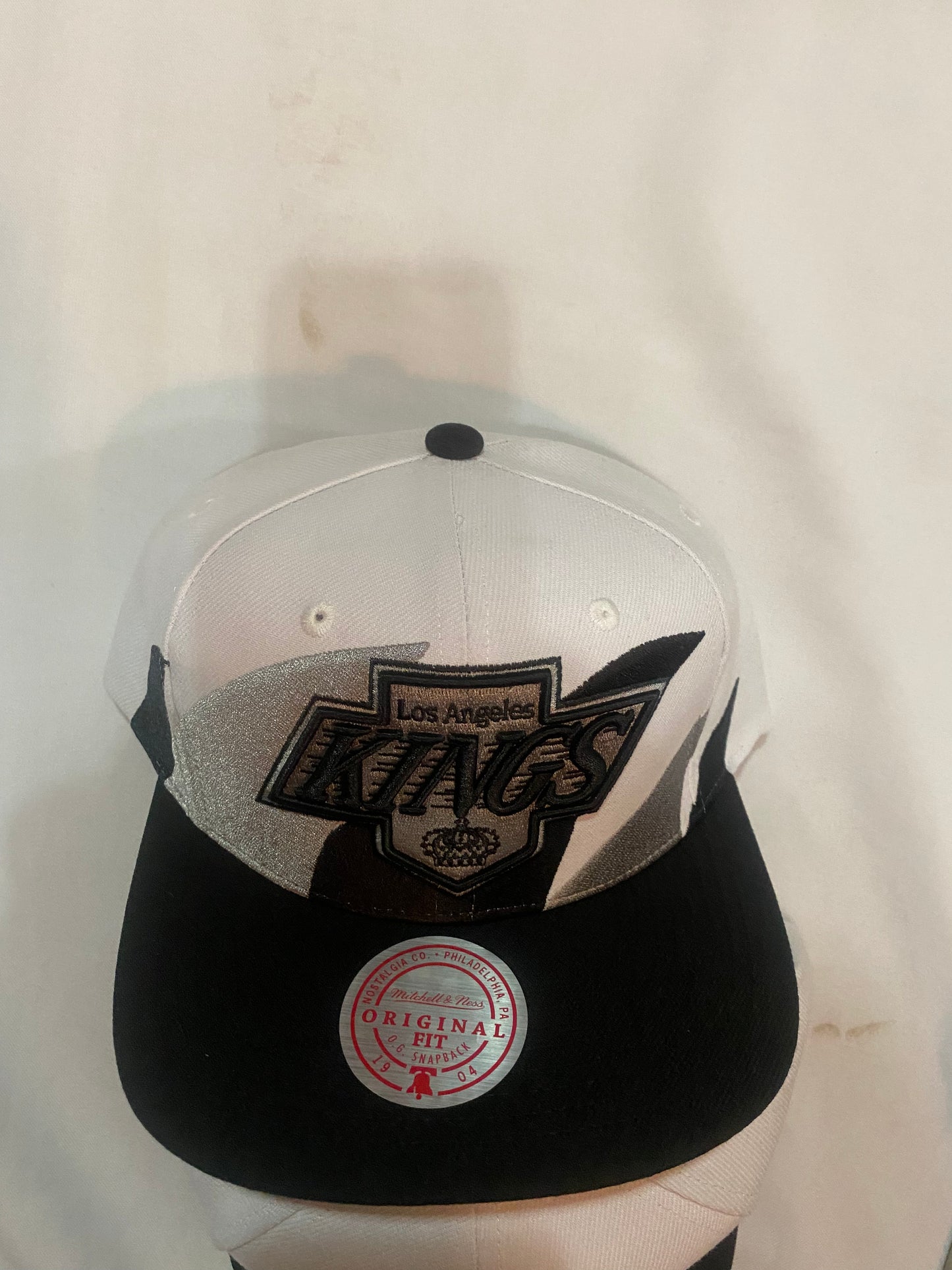 Los Angeles Kings NHL Authentic Mitchell & Ness Original Fit Snapback Hat