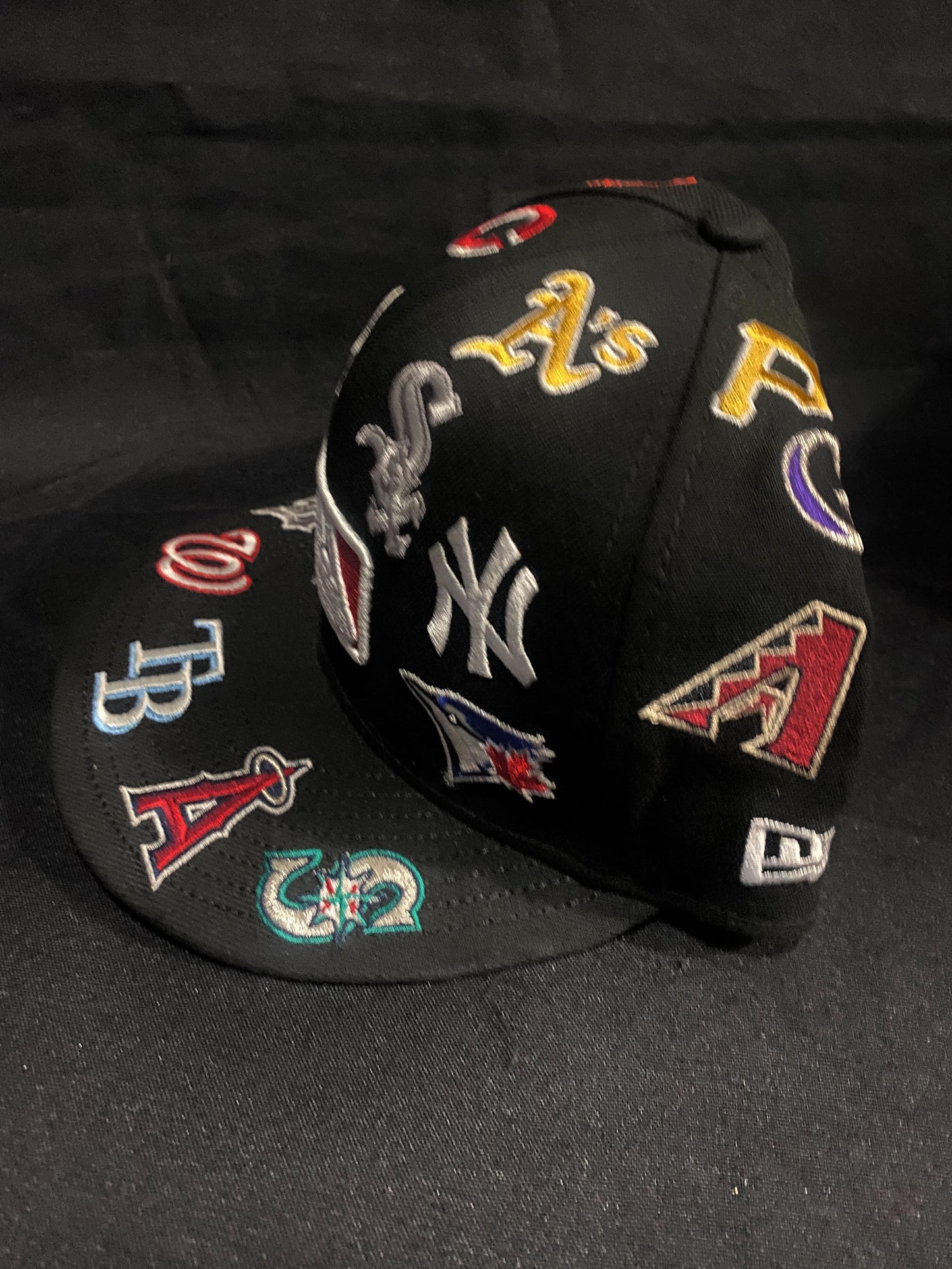 MLB New Era Teams Patch Logos All-Over Black 59Fifty Fitted Hat