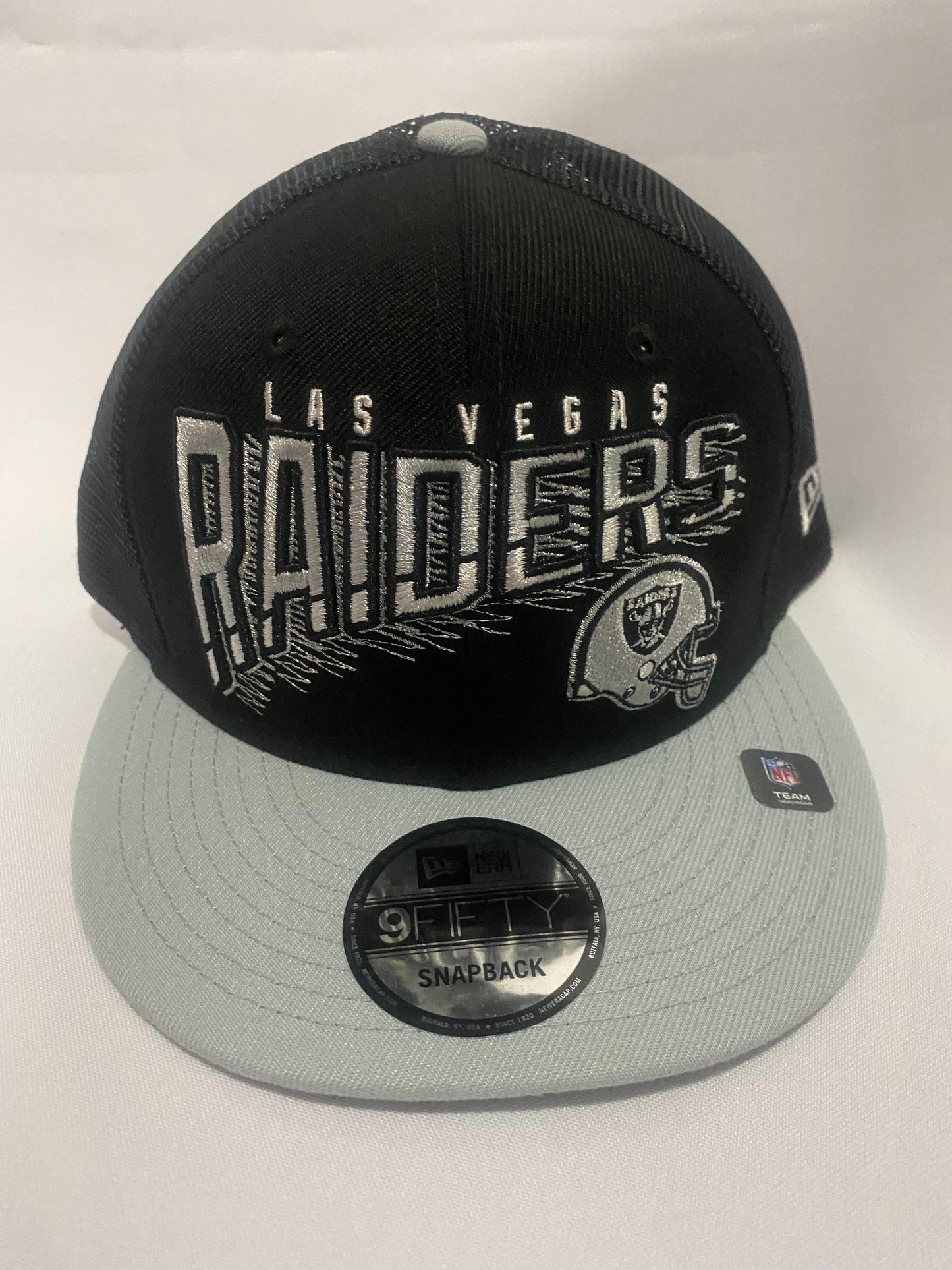 Las Vegas Raiders NFL 9Fifty Snapback Trucker Hat